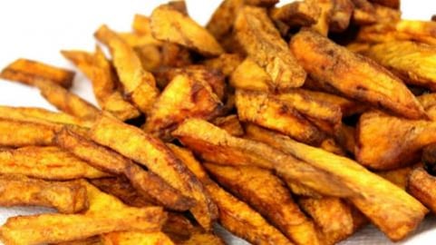 HOW TO MAKE HOMEMADE SWEET POTATO FRIES