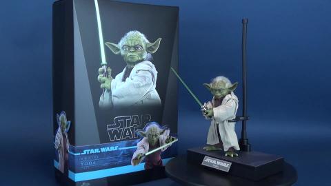 Hot Toys Attack of the Clones Yoda Sixth Scale Figure Rev...