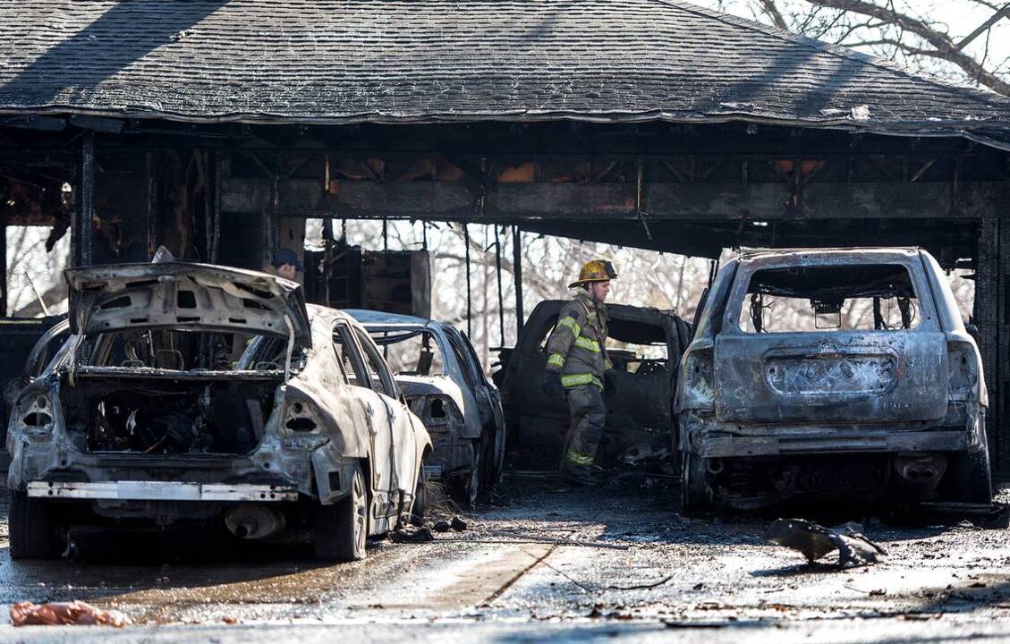 Ten people, including six children, escape house fire in Kansas City
