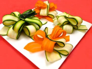 How to Make a Gift Bow with a Zucchini