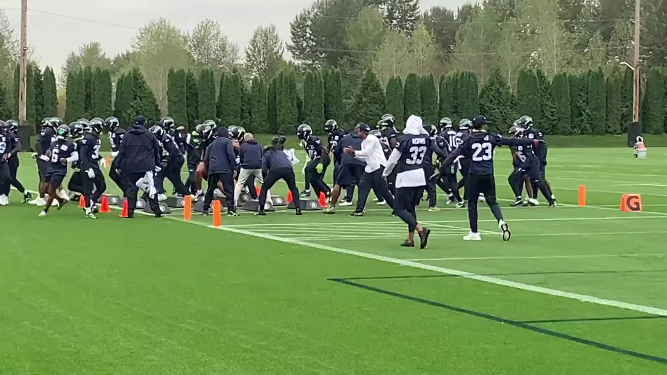 Riq Woolen full go, DK Metcalf misses Seahawks practice