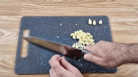 How To Make The Best Garlic Noodles - Amazing Recipe
