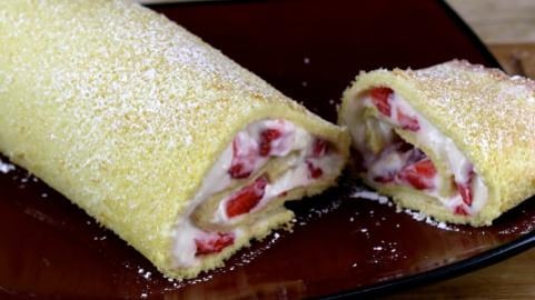 Strawberry Cheesecake Swiss Roll by FunFoods