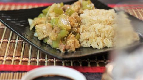 Black Pepper Chicken  |  It's Only Food with Chef John Po...