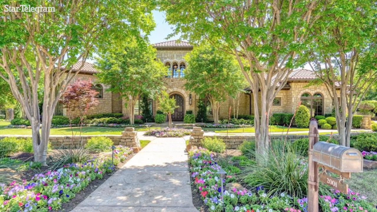 Peek Inside NFL Player Jason Witten's Texas Mansion - Engel & Völkers