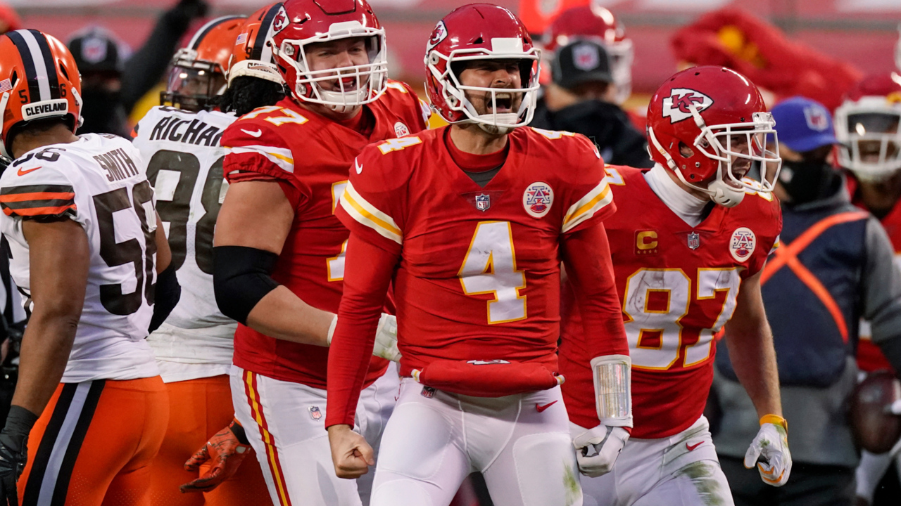 Andy Reid wearing the same Hawaiian shirt at the NFL owners