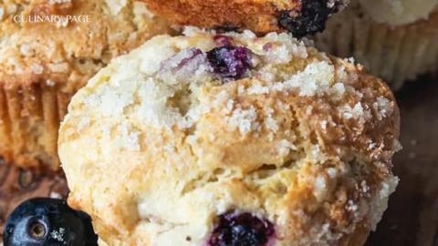 Simple Recipe for Blueberry Muffins With Streusel 