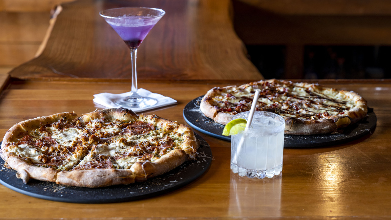 A classic cocktail bar snuck into a pizza restaurant