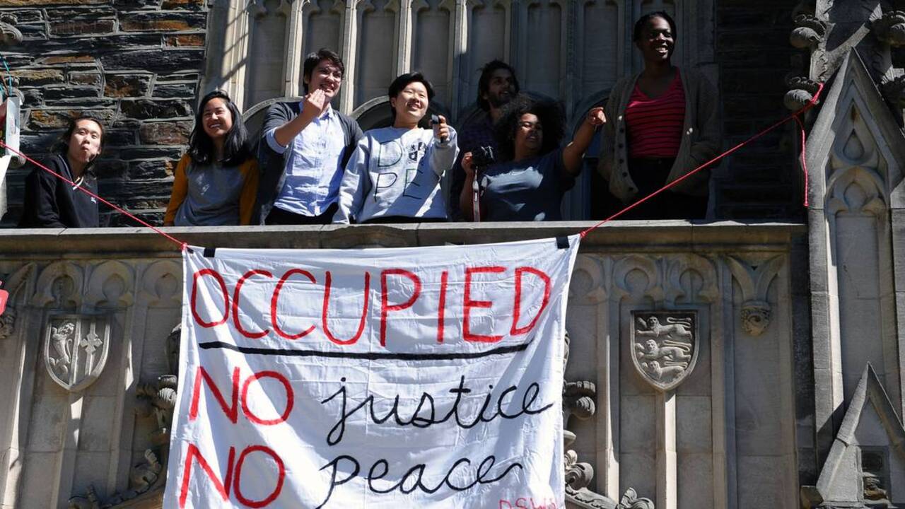 Duke halts negotiations with protesters asks them to vacate building