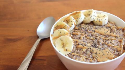 Peanut Butter Banana Oatmeal | SweetTreats