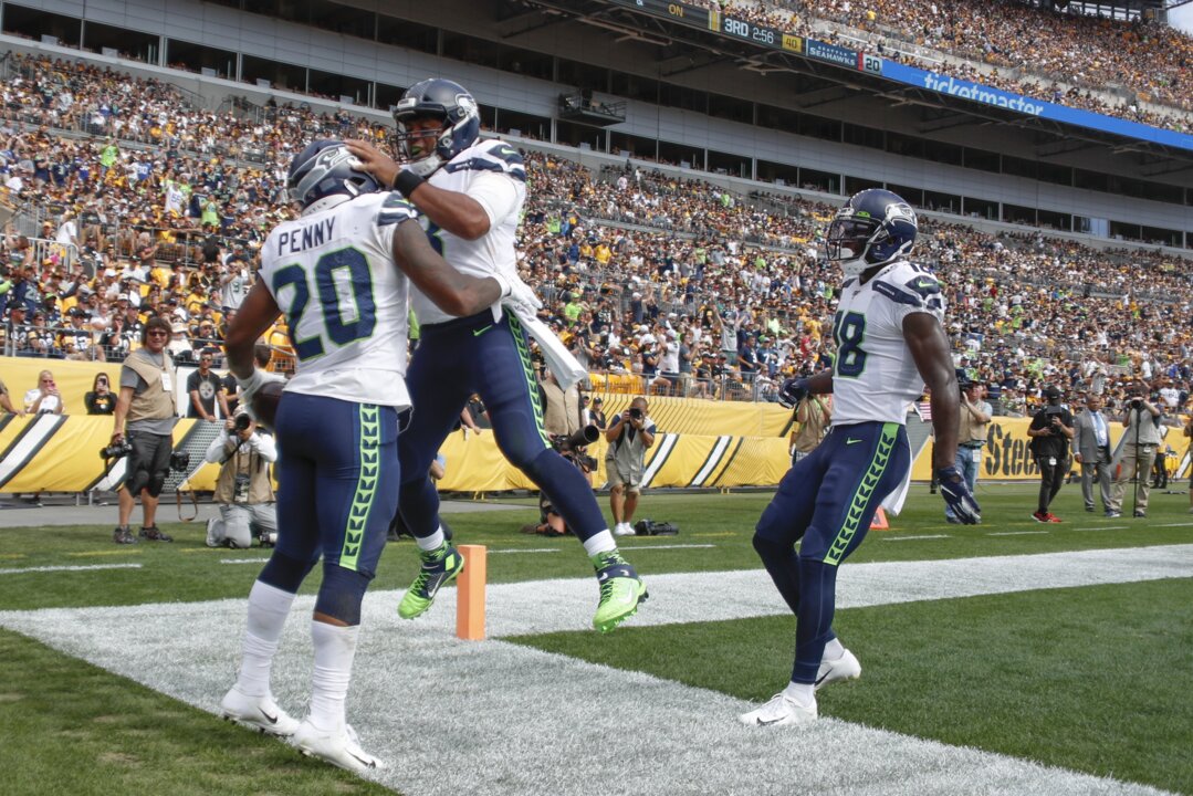 SEAHAWKS: OT Duane Brown says learning must be accelerated on new-look  offensive line