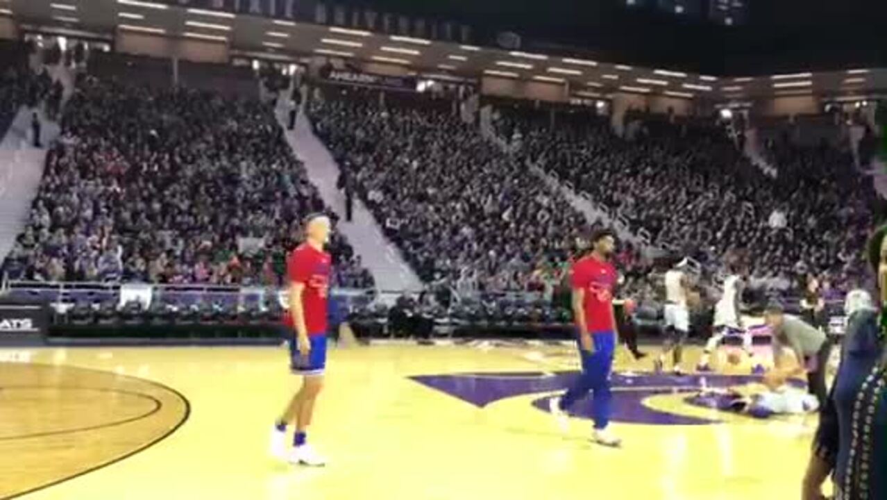 k-state-basketball-fans-greet-ku-before-sunflower-showdown-the