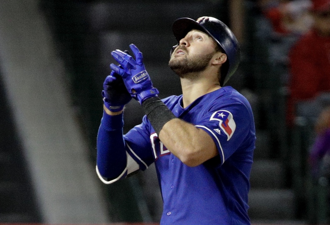 Texas Rangers' Choo Shin-soo hits 200th career homer to become