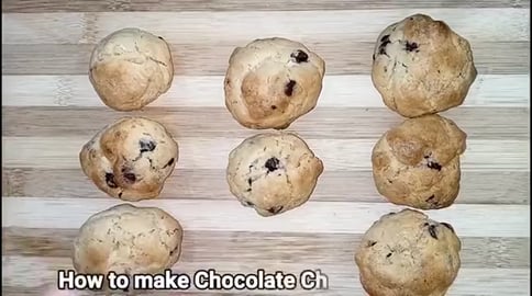 TasteHC88 _ CHOCOLATE CHIP COOKIE BREAD
