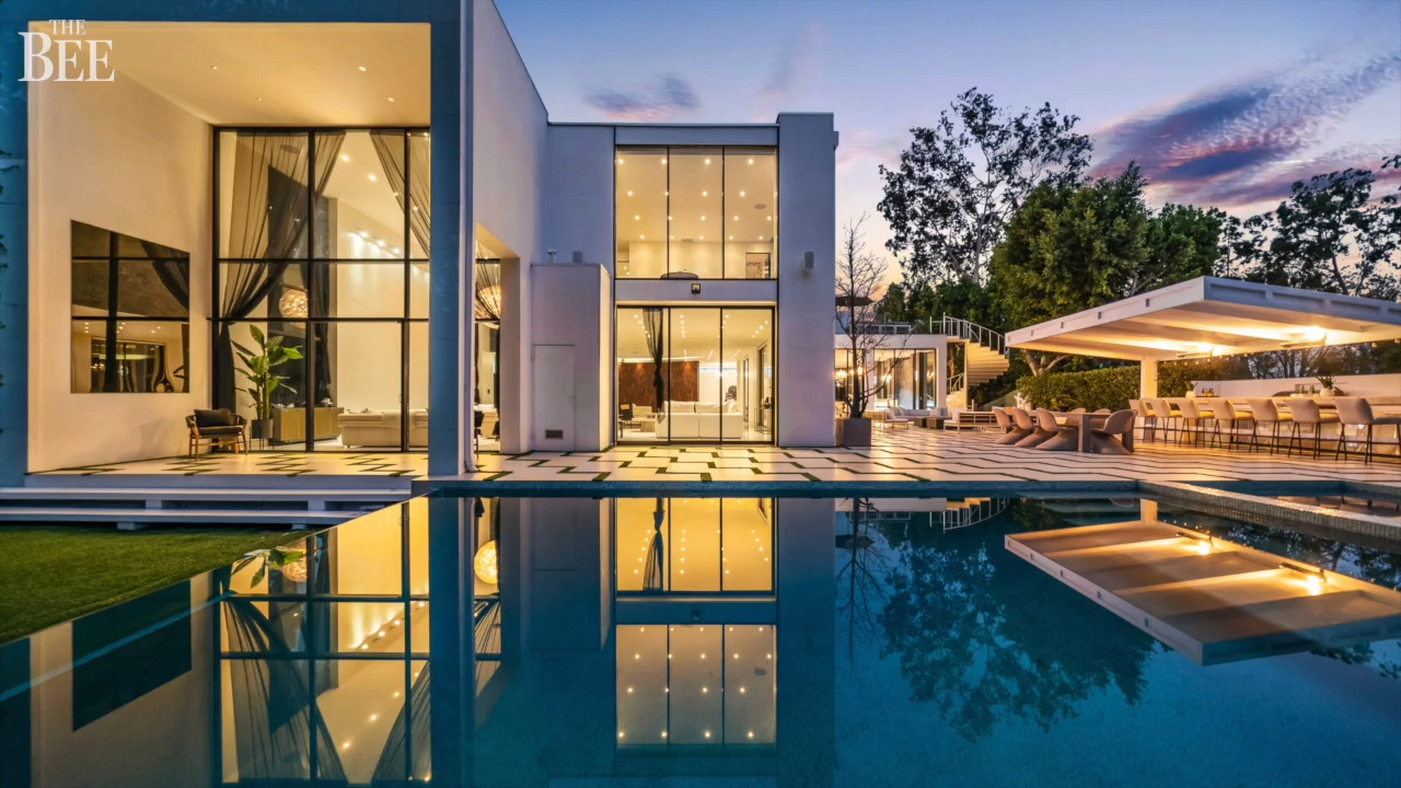 See modern, sophistication in this updated 1924 Beverly Hills home with