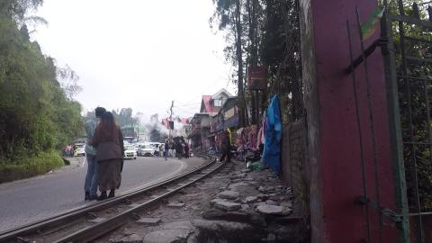 City Tour For Tourists by Heritage Train | Darjeeling Him...