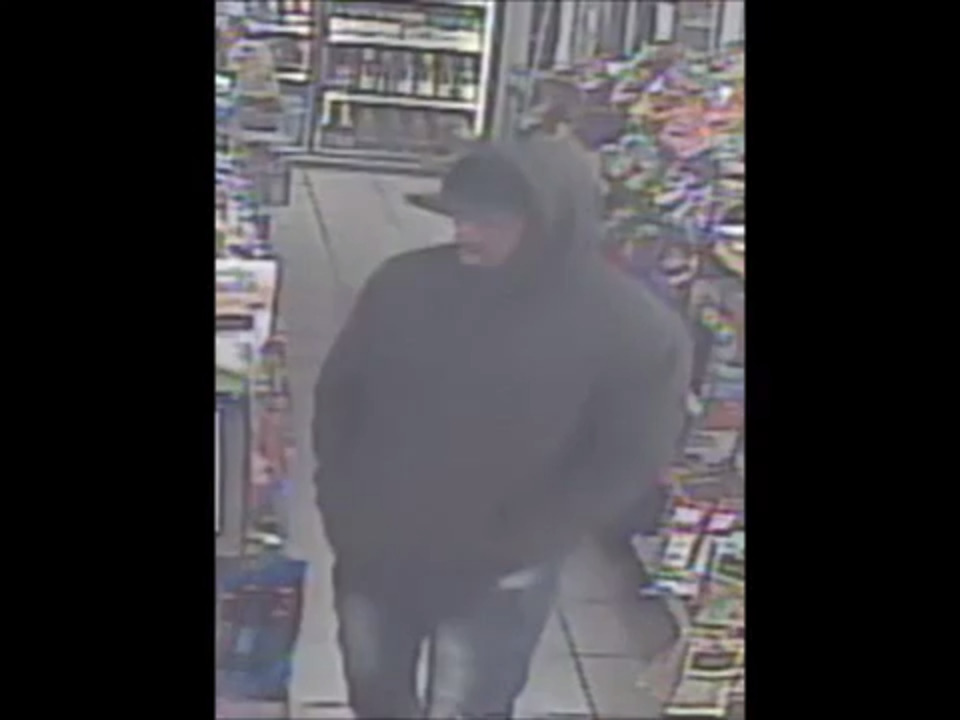 Surveillance video of suspect in Lakewood convenience store murder ...