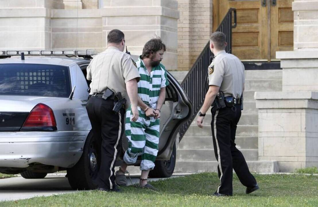 Accused killer of Tara Grinstead arrives in court Macon Telegraph