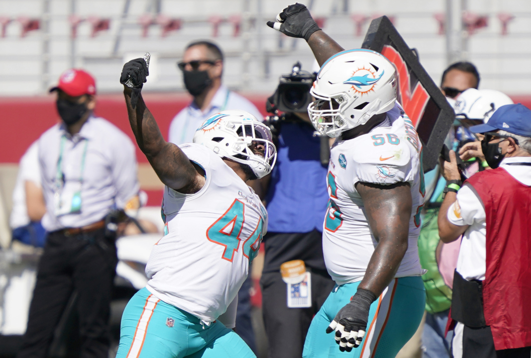 Fitzpatrick's 3 TD passes lead Dolphins past 49ers 43-17