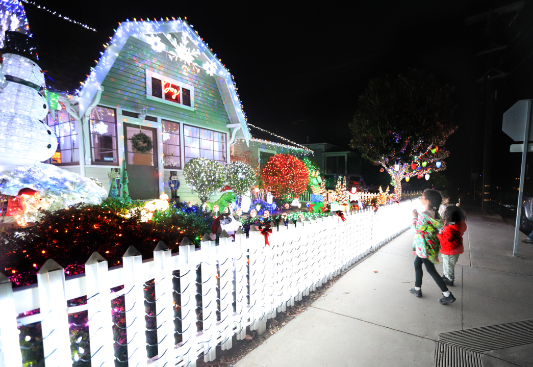 See some of the beautiful Christmas lights around San Luis Obispo