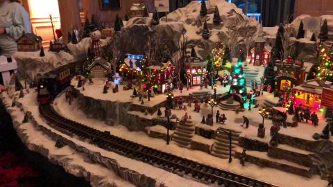 Yacht Club Train - 2018 - 4K