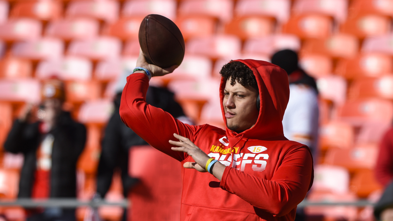 DIRECTV NFL Sunday Ticket TV Spot, 'Front Row: Upgrade' Featuring Patrick  Mahomes 