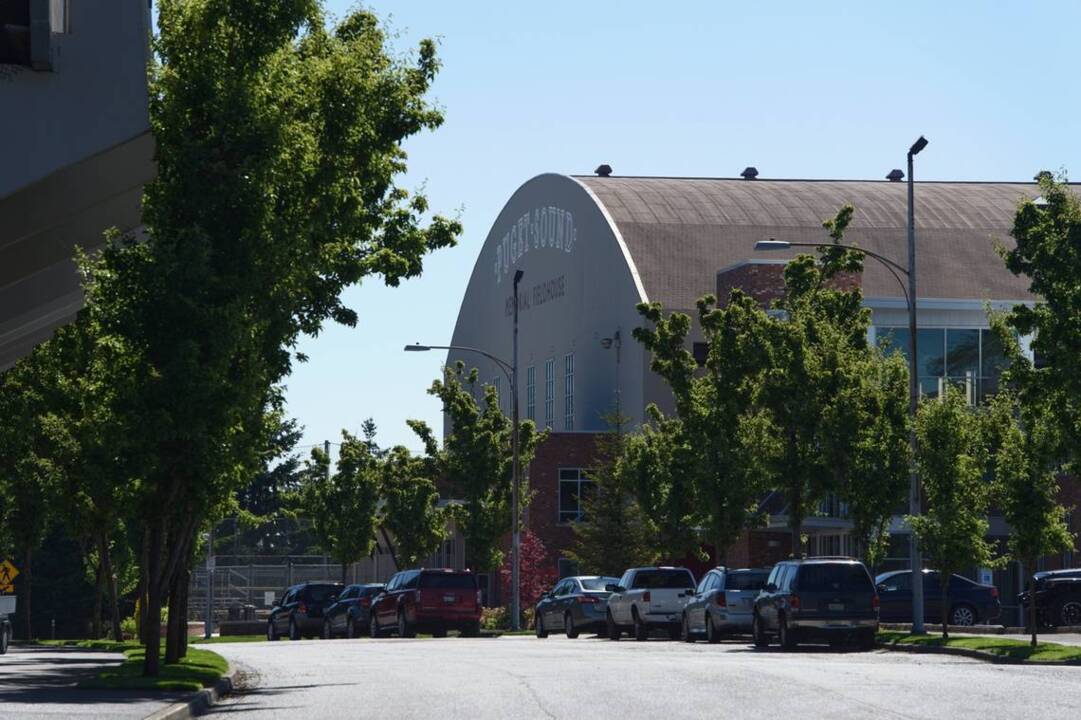 Teen shot outside UPS Fieldhouse News Tribune