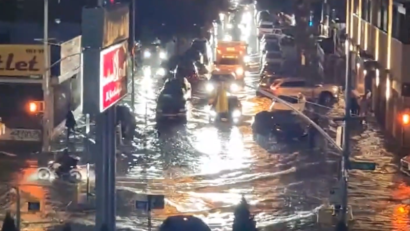 Heavy thunderstorms spark flash flooding in NYC | AccuWeather