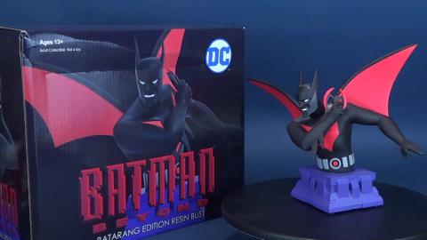Diamond Select Batman Beyond Batarang Edition Gallery Sta...