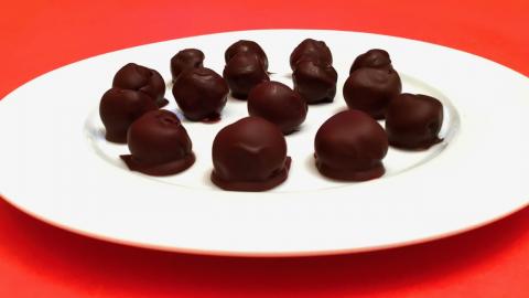 How to Make Chocolate Covered Maraschino Cherries