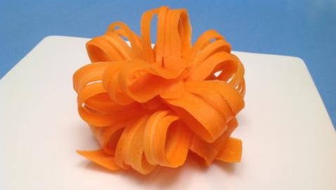 How to Make a Gift Bow with a Carrot