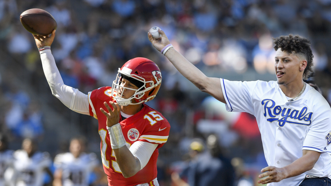 Chiefs QB Mahomes can throw baseballs and footballs with speed Kansas