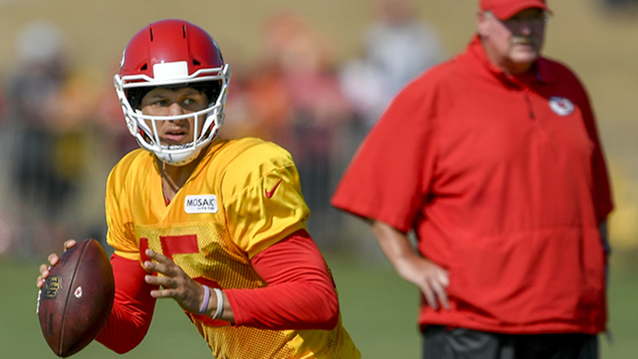 Andy Reid discusses Patrick Mahomes one day replacing Alex Smith