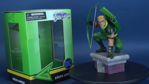 Diamond Select Toys DC Comics Green Arrow Gallery Statue ...
