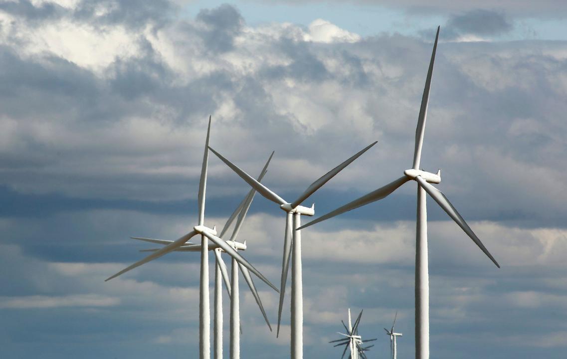 WA Gov. Inslee rejects plan to limit turbines on proposed huge Tri-Cities wind farm