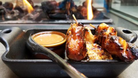 'Tis the Season for a Mall Happy Hour