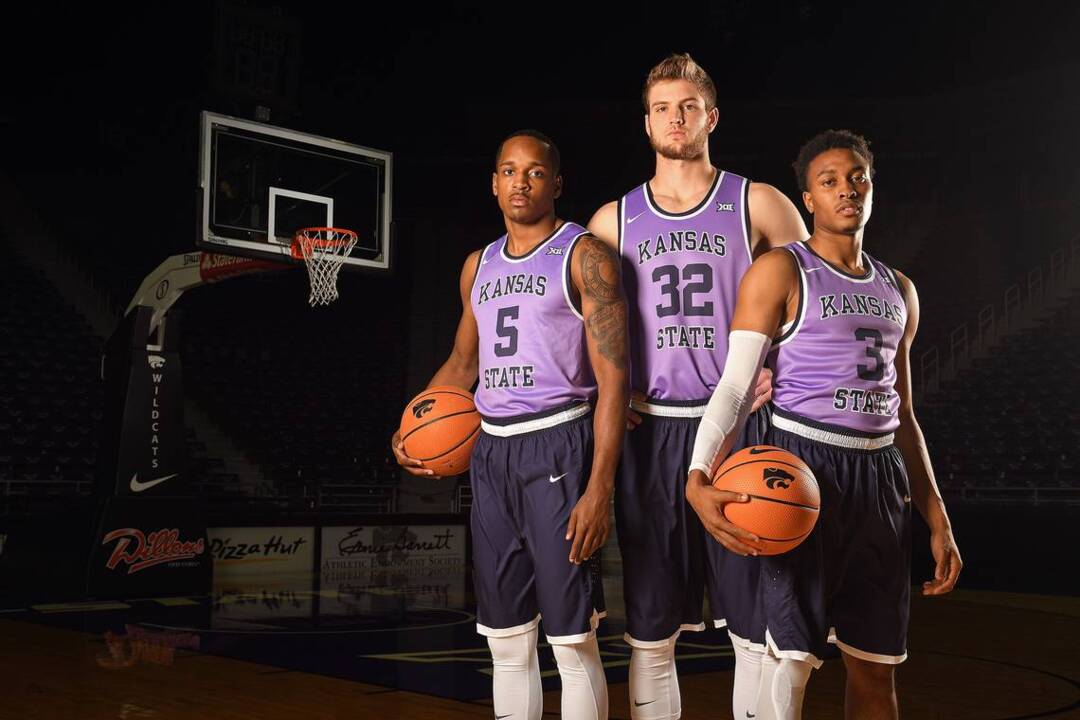 Under Armour Kansas State Wildcats Purple Basketball Jersey Men's M/L NCAA  EUC!