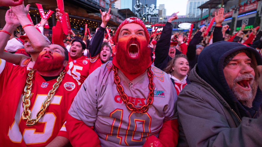 Chiefs fans pack Power & Light Super Bowl watch party Kansas City Star