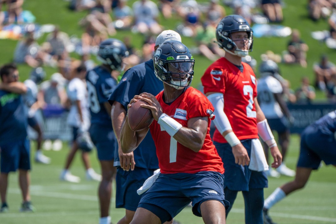 Geno Smith and Drew Lock looking uneven early in Seahawks training camp -  Field Gulls