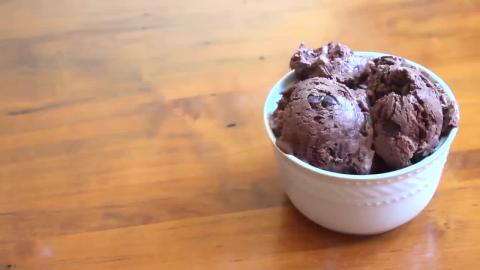 Triple Chocolate Ice Cream | SweetTreats