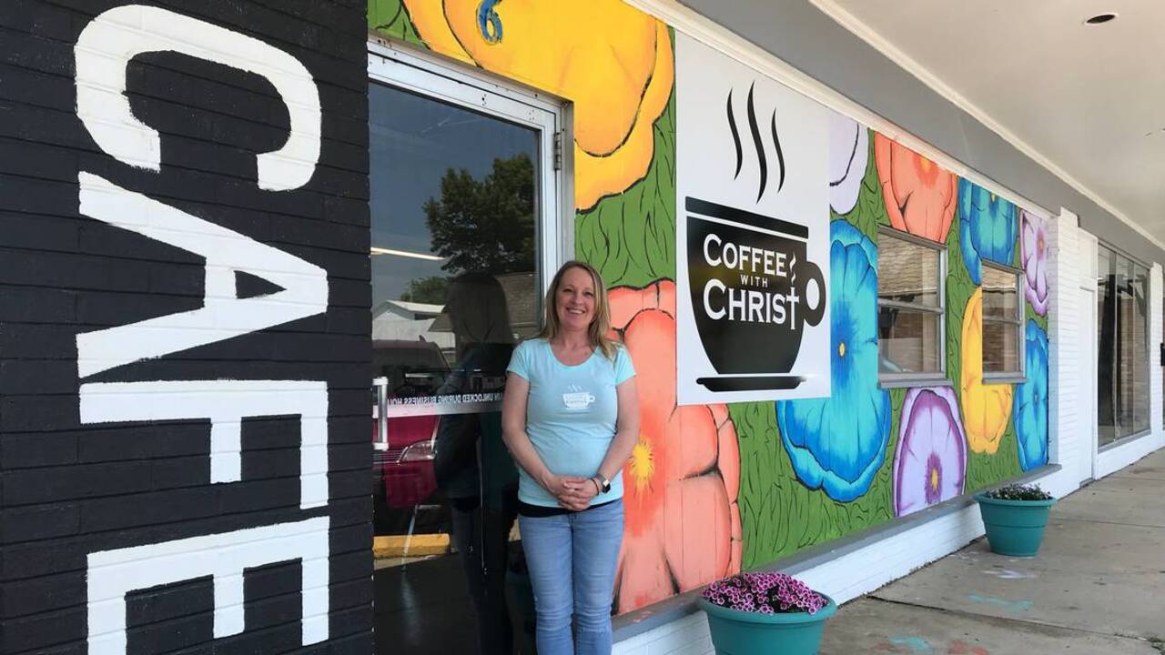 Belleville IL coffee shop restaurant gives back to community