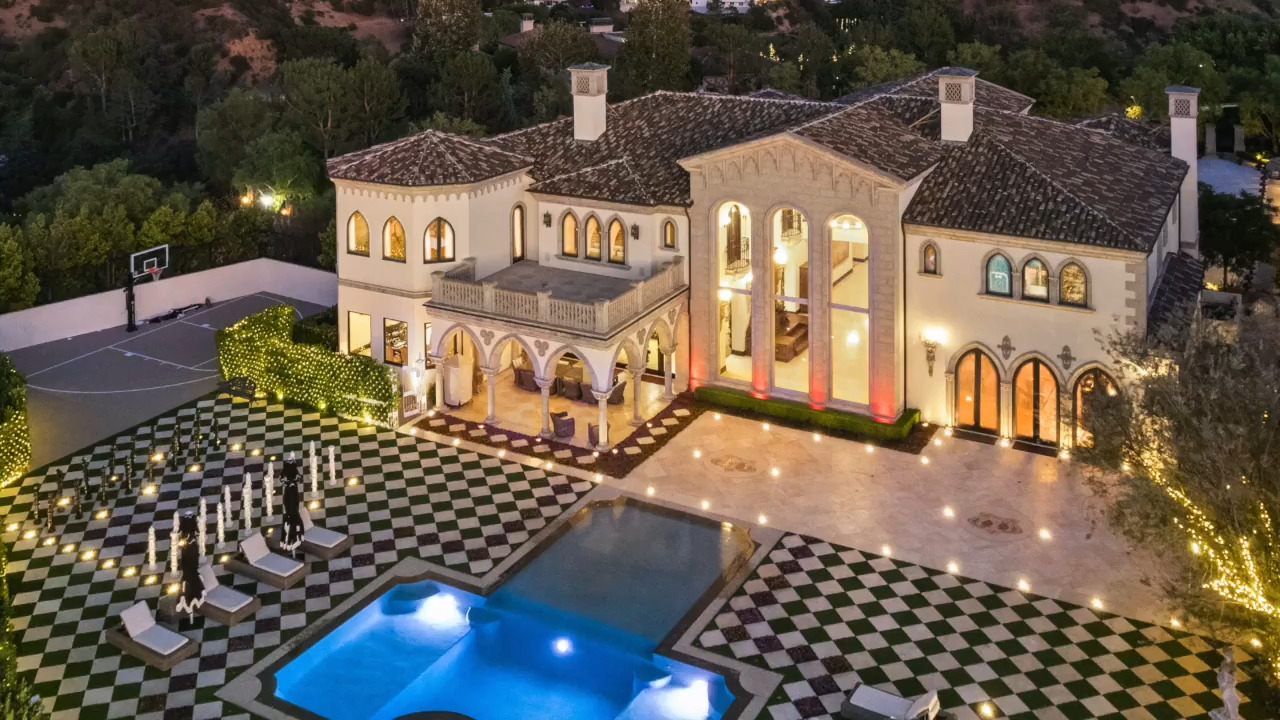 Movie Star, Hero Pilot Homes For Sale: California Wow Houses