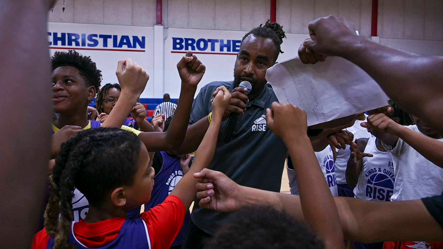 Youth co-ed basketball program in Sacramento Kings and Queens Rise ...