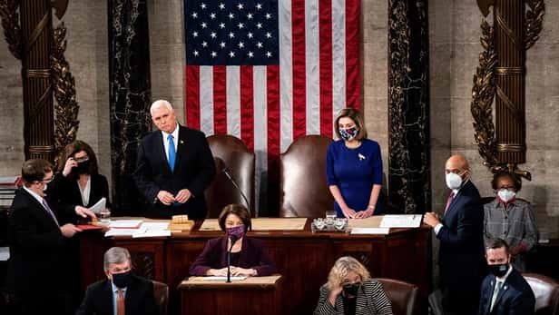 Congreso de EEUU completó la atropellada certificación de Biden