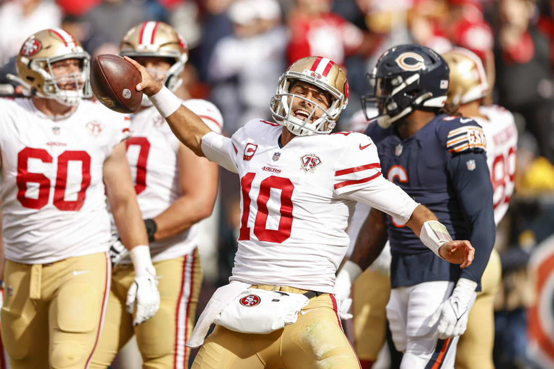 Garoppolo leads way as 49ers beat Bears 33-22 to stop slide - Seattle Sports