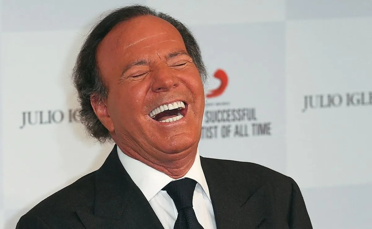 Julio Iglesias dio su opinión ante sus populares memes [+Memes]