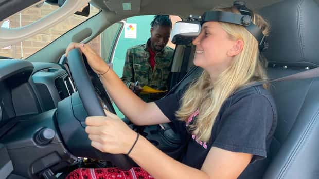 Virtual reality brings real-life lessons in distracted driving to Virginia Beach teens
