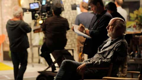 ‘Friends,’ ‘Cheers,’ ‘Big Bang Theory’ director James Burrows looks back at TV career in new book