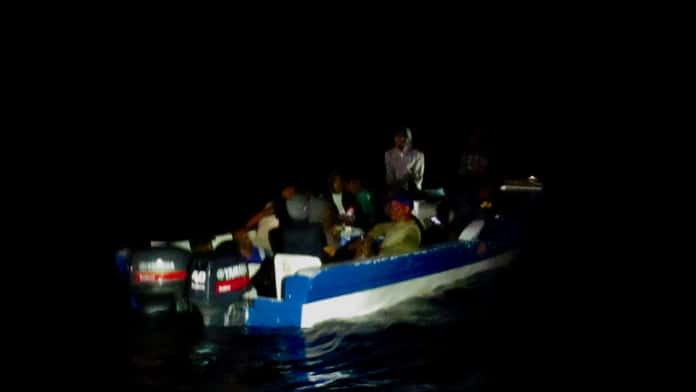 Detuvieron a 76 migrantes dominicanos y 3 venezolanos en aguas de Puerto Rico