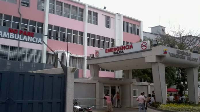 «Cascadas sobre las camillas»: denuncian fuertes filtraciones en la Maternidad Concepción Palacios